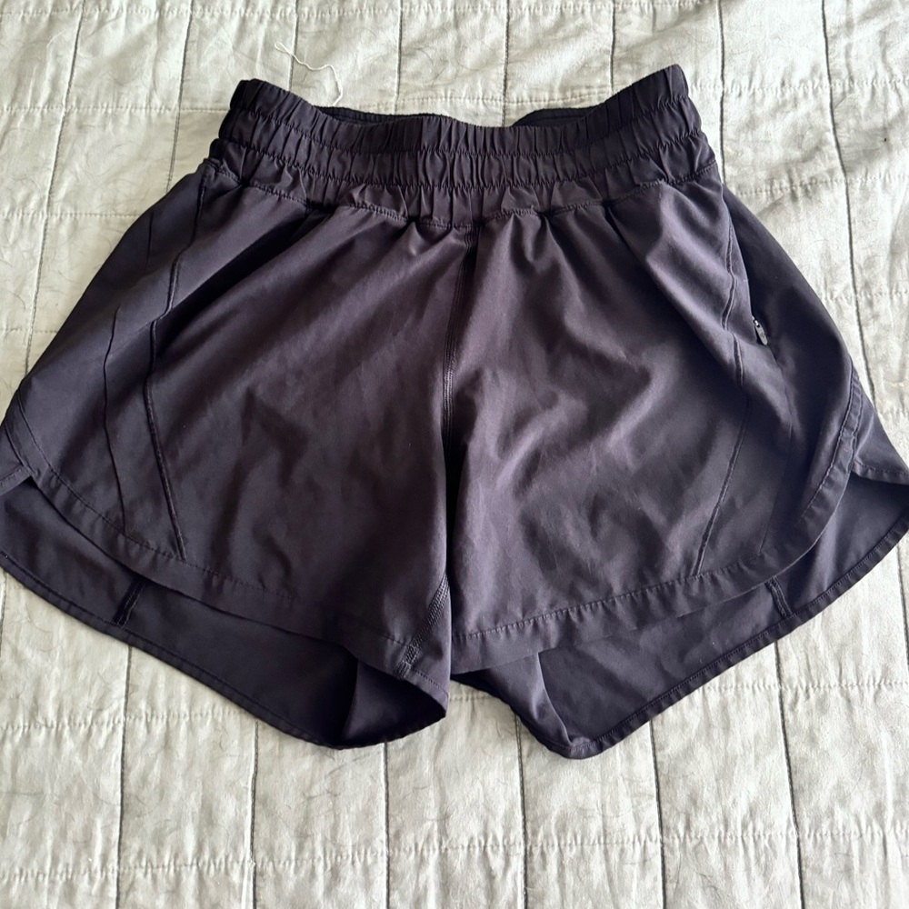 lululemon track that short!